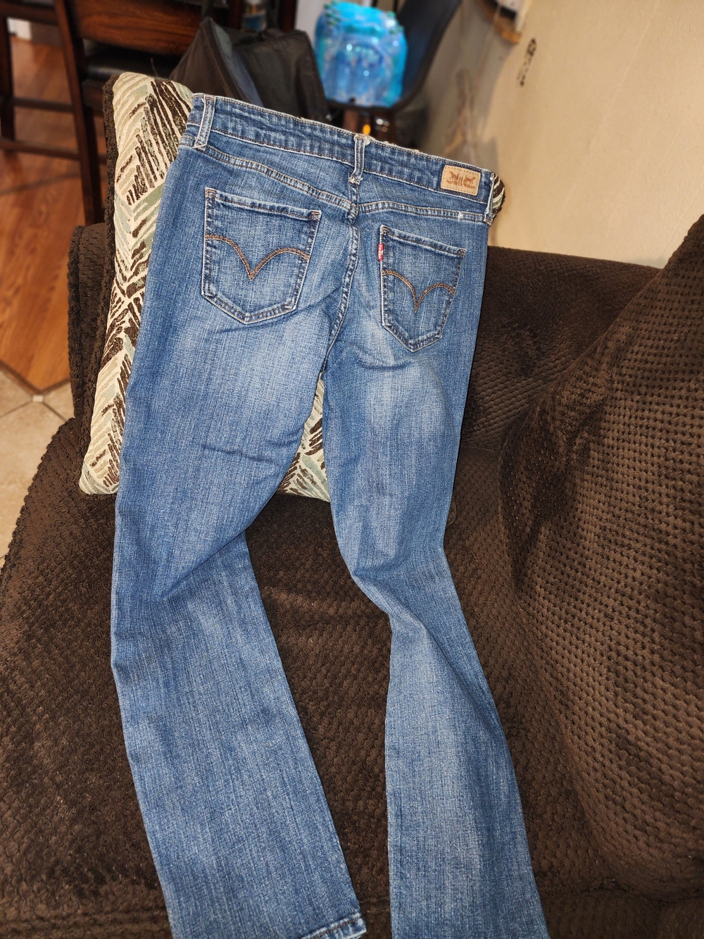 Levi's Women's Medium Blue Straight Leg Jeans